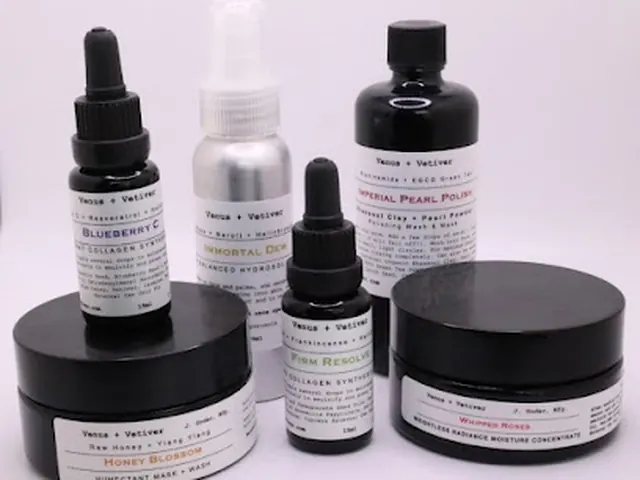Inside Venus & Vetiver